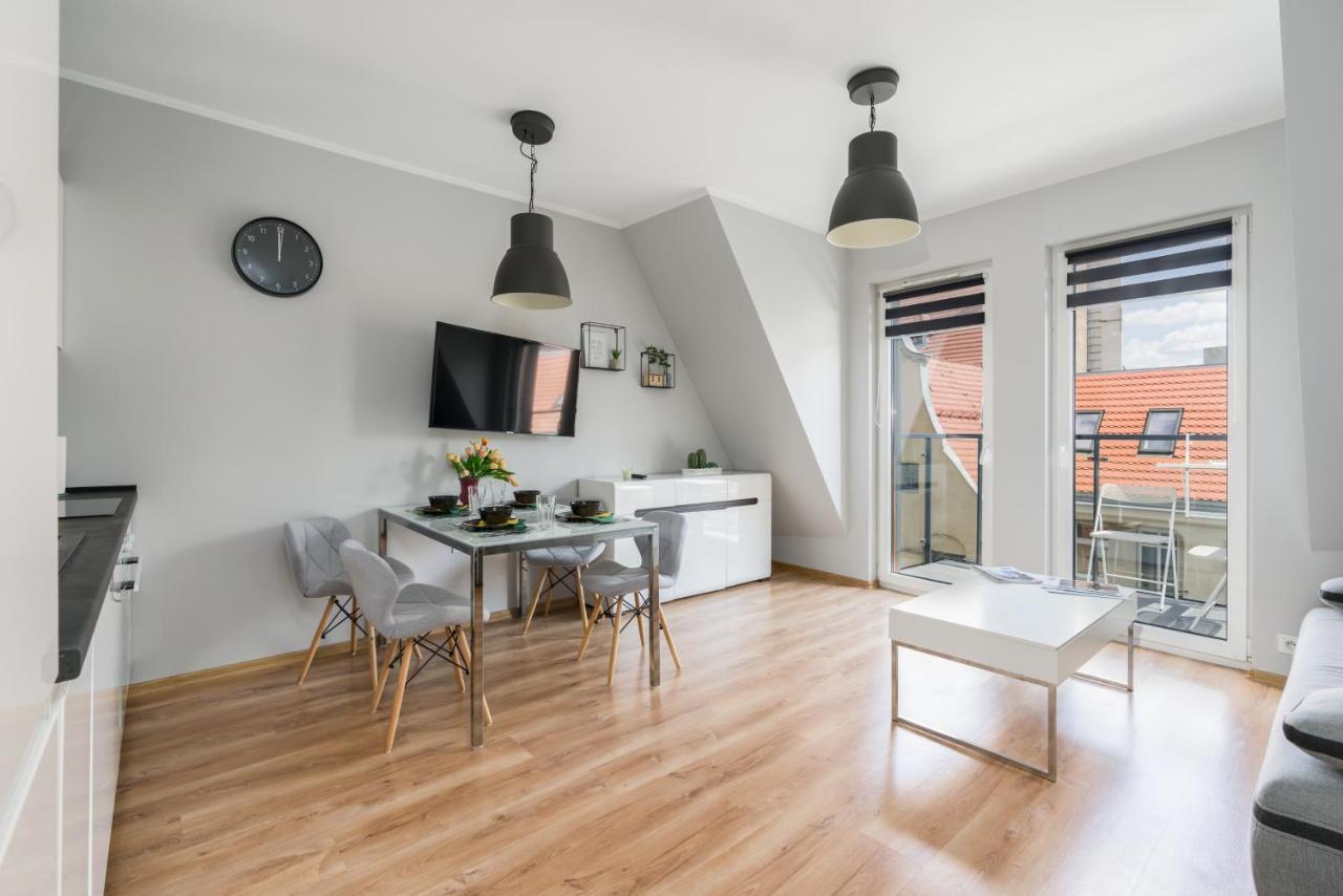 Apartment Rozana Poznan By Noclegi Renters Екстер'єр фото